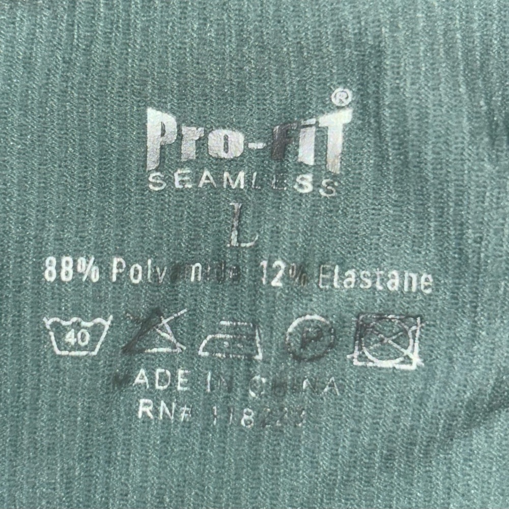 Pro-Fit Sportswear Seamless Sports Bra in Light Blue - Picture 5 of 7